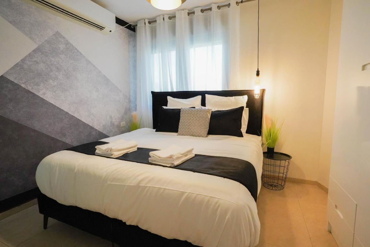 Апартаменты Yalarent Enorma Complex With Shared Heated Pool Эйлат Экстерьер фото